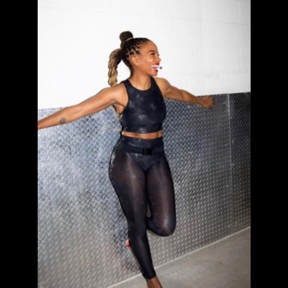 NWOT Adam Selman Sport Black French Cut Sheer Daisy Print Leggings - Picture 1 of 11